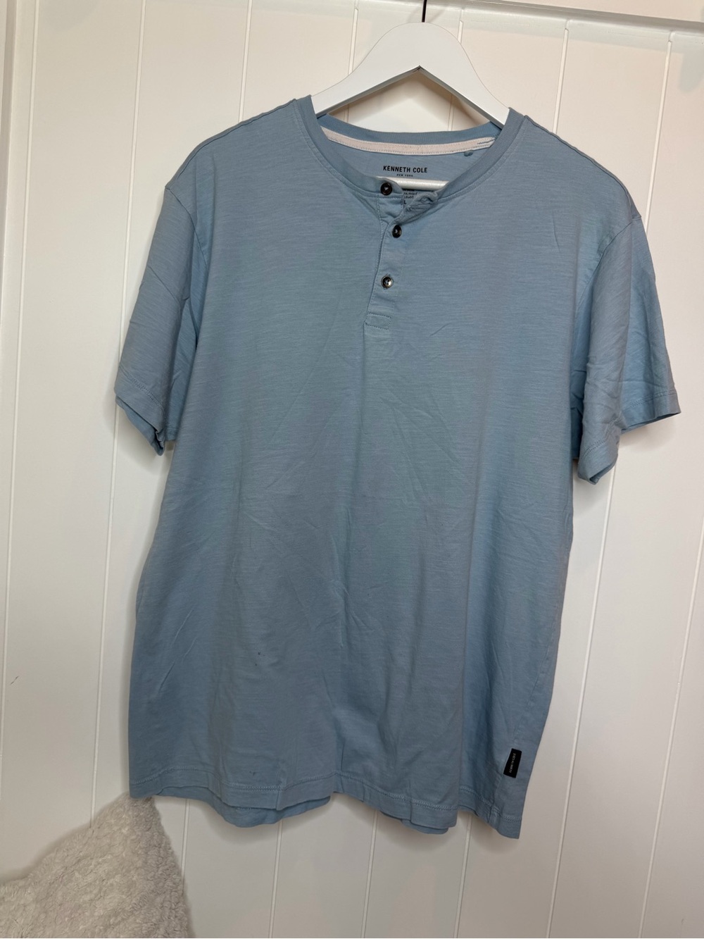 Kenneth Cole Men’s Sky Blue Short-Sleeve Henley Tee